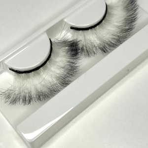Farbverlaufsfarben Falsche Wimpern Bühneneffekt Drag Party tragen Falsche Wimpern an Hochzeitsfeiern