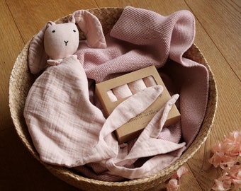 Baby gift set Neo Primrose - baby blanket, snuffle bunny, baby washcloth