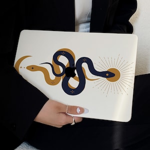 Mysterious Snake Case for New MacBook Pro 14 Pro A2442 Pro 16 inch 2022 M2 Air 13 A2681    M2 Pro 13 A2338 and Unique Laptop Case