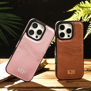 Coque de portable personnalisée en cuir végétalien avec porte-cartes, coque pour iPhone avec initiales en relief, pour iPhone 16 15 14 13 12 11 Pro Max Plus, X/XS XSMax