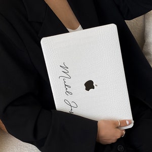 Cracks Style White Case for New MacBook Pro 14 Pro A2442 Pro 16 inch 2022 M2 Air 13 A2681 M2 Pro 13 A2338 and Others  Unique Laptop Case