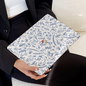 Blue Flower Art Case for New MacBook Pro 14 Pro A2442 Pro 16 inch 2022 M2 Air 13 A2681 M2 Pro 13 A2338 and Unique Laptop Case