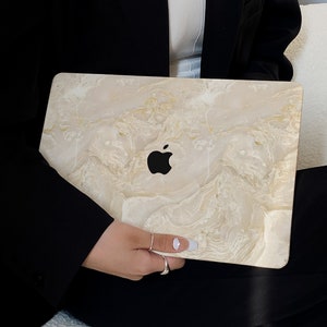 Cream Marble Texture Case for New MacBook Pro 14 Pro A2442 Pro 16 inch 2022 M2 Air 13 A2681 M2 Pro 13 A2338 and Unique Laptop Case