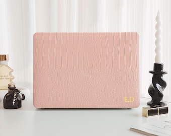 Peach Pink Krokodildruck Personalisierte Leder MacBook Hard Cover Für MacBook Pro 13 14 16 15 Air 13 12 Zoll Alle neuen MacBook M2 M3LaptopCase
