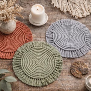 Grand sous-verre en macramé (L/XL) | Set de table rond bohème | Chemin de table décoratif | Sets de table bohème | Tapis de tasse hippie fait main