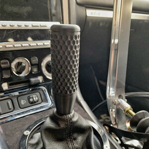 3D-Printed Shift Knob with Golf Ball Texture - Style and Function for Your Vehicle