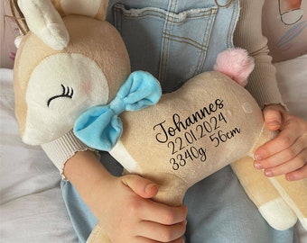 Reh personalisiert mit Namen Geburt Geschenkidee Kuscheltier für Kinder Geburt Baby Plüschtier Kuscheln Stofftier Geburtsgeschenk Geschenk
