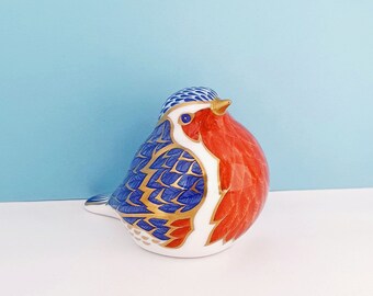 Royal Crown Derby Paperweight - ROBIN - Gold Stopper