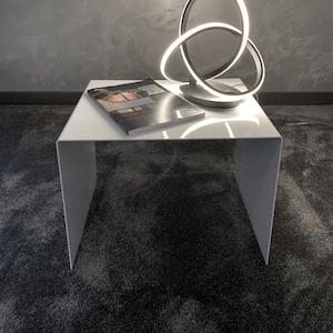 Side table metal, coffee table, bedsidetabel, lounge furniture, design table, industrial furniture, sculpture table, living room, bedroom