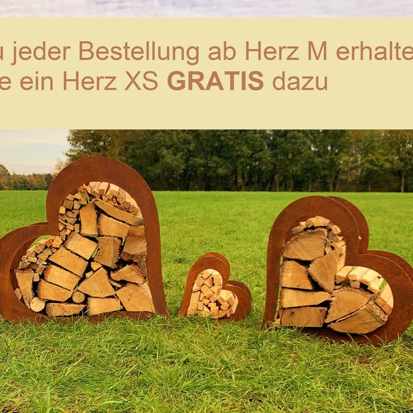 Herz aus Metall liegend, Holz Regal, Rost, Edelrost, Holzregal Garten, Terrasse - Deko - SET