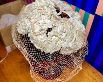 1950s Cream Cellophane Straw Whimsy Hat – Birdcage Veil, Floral Texture, Reiner's Box