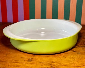 Caçarola vintage Pyrex verde limão | Utensílio de forno colecionável de meados do século XX