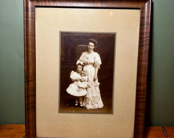 Antique Mother & Daughter Portrait – Edwardian Photo, Pittsburgh History