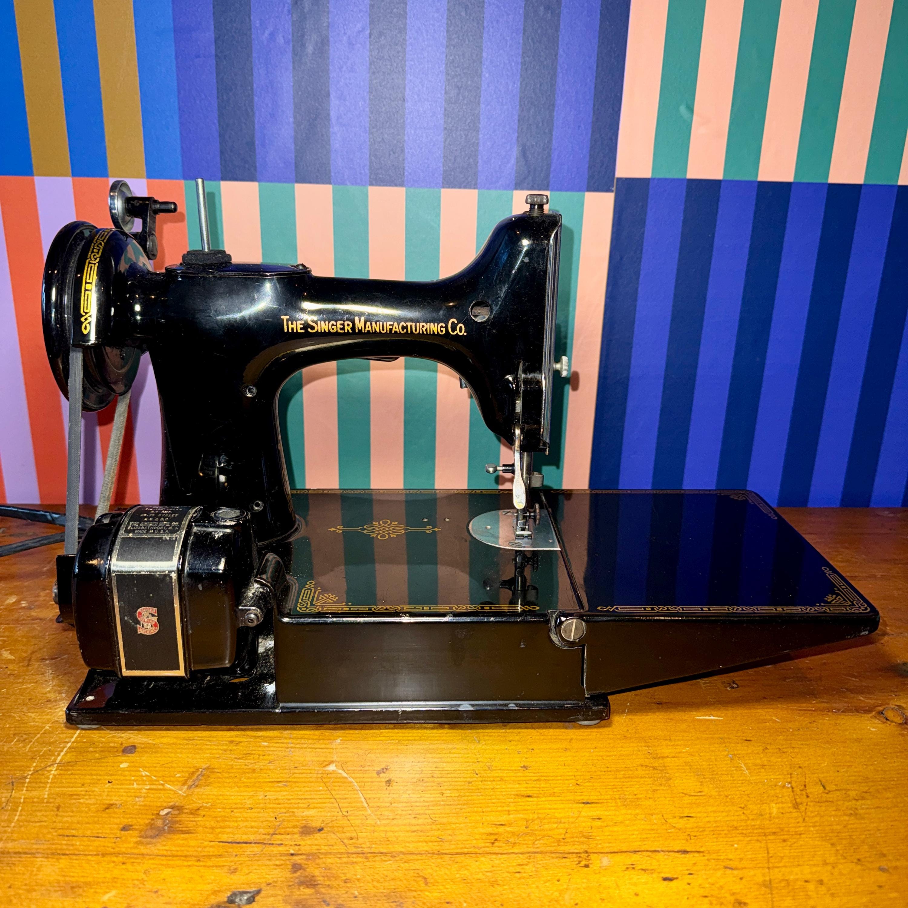 Antique singer sewing machine with case - Etsy 日本 Antique singer sewing machine with case - Etsy 日本