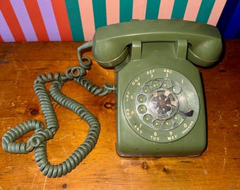 Vintage avocadogroene roterende bureautelefoon | Belsysteem western elektrisch