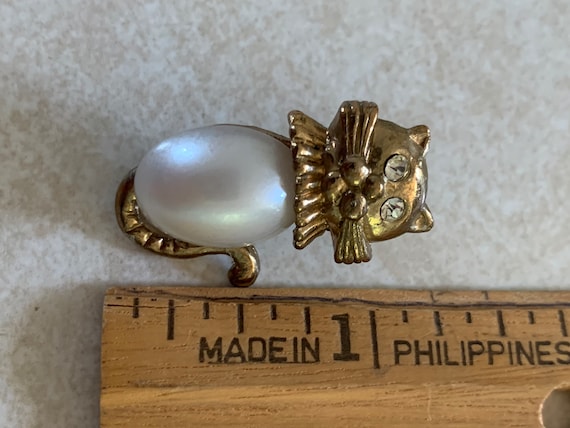 Vintage Rhinestone Jelly Belly Lucite Pearl KITTY… - image 4