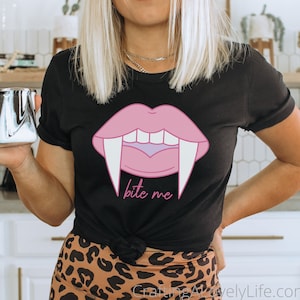 Lábios de vampiro svg, Dentes de vampiro svg, Presas de vampiro svg, Vampiro svg, SVG engraçado de Halloween, Camisa de Halloween SVG, SVG de Halloween para camisas