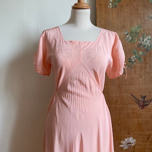 1930s embroidered flowers bias cut silk rayon pink slip dress nuisette nightgown