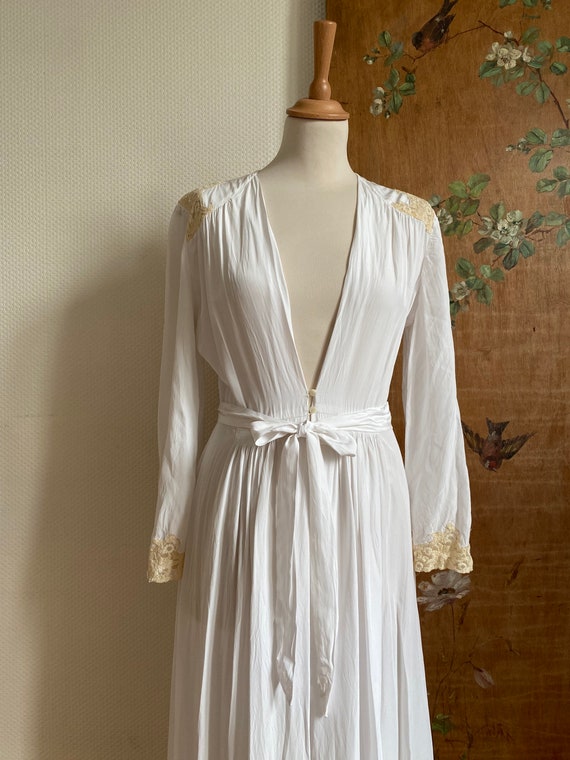 1940s Tula white bridal wedding dressing gown neg… - image 3