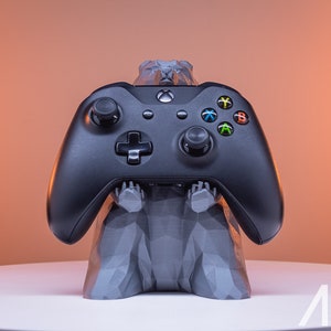 Low Poly Bear Controller Stand | Phone Holder, Gaming, Room Decor, Office, Desktop | Low Poly Bear Phone Stand