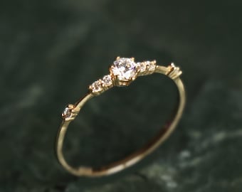 14K Solid Gold Zierlich, Minimalist Cubic Zirkonia Stapelring