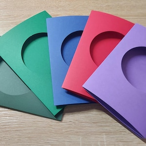 1 x 3-voudige kaart met cirkelvormig diafragma voor kruissteek, borduursel, om je afbeelding te verfraaien, met bijpassende envelop - formaat: 150 x 203 mm