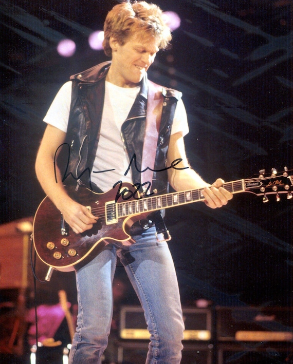 ブライアン・アダムスの素晴らしい直筆サイン入り10インチ×8インチ写真