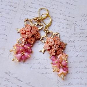 Peach Art Deco/Art Nouveau Drop/Dangle Earrings. Made With A Vintage Peach Floral Cabochon. Topped Off With A Gold Bow. With Peach Clusters.