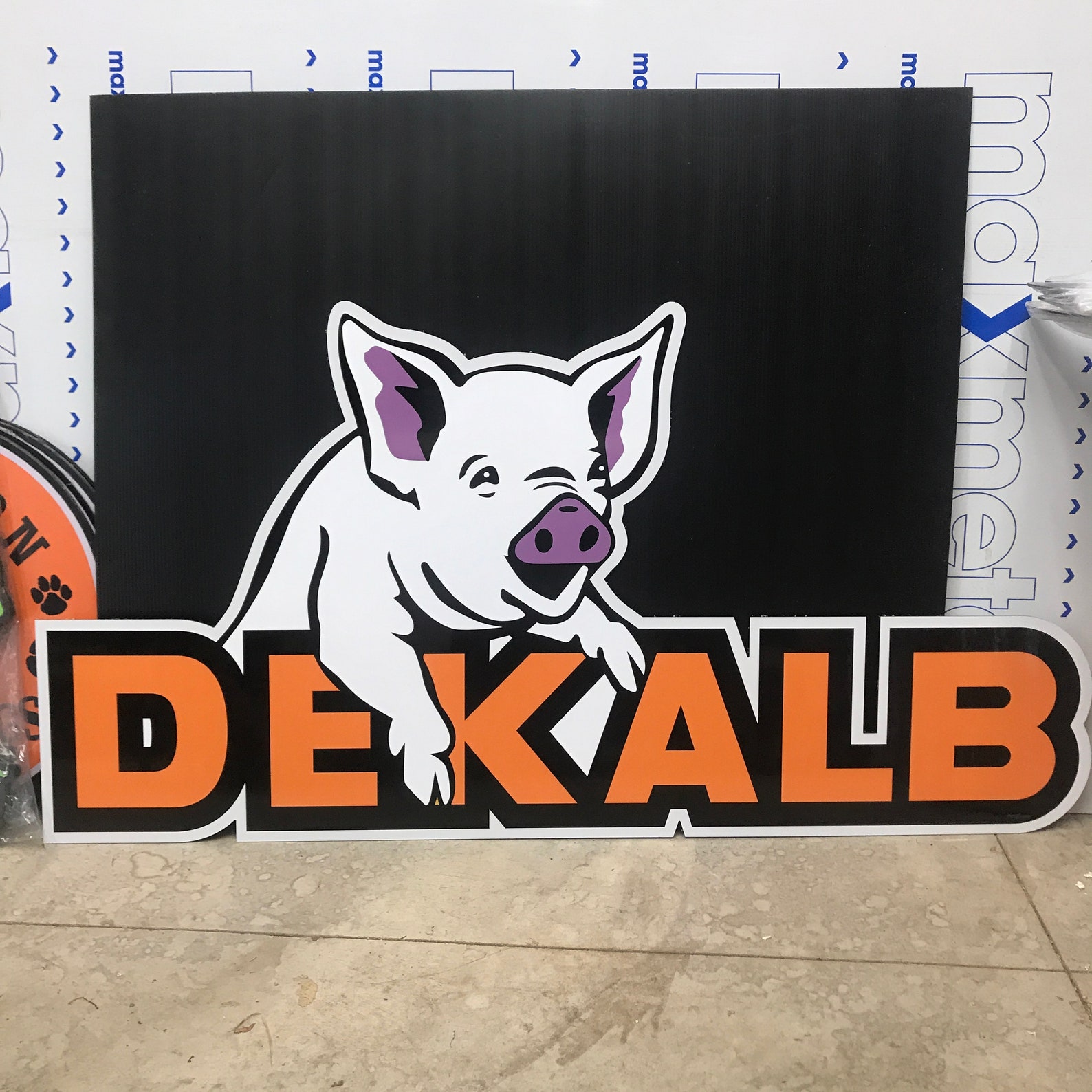 Dekalb Sign Dekalb Signs Pig Sign Pig Signs Farm Signs Animal Etsy