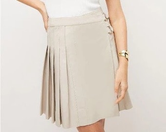 Women's Off White Buckle Leather Kilt Skirt