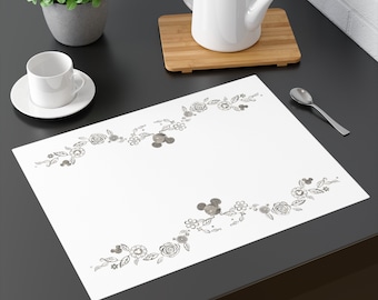 Hidden Mickey Mouse with Boho Theme Flower and Vine Placemat (Cotton) / Home Decor / Dining