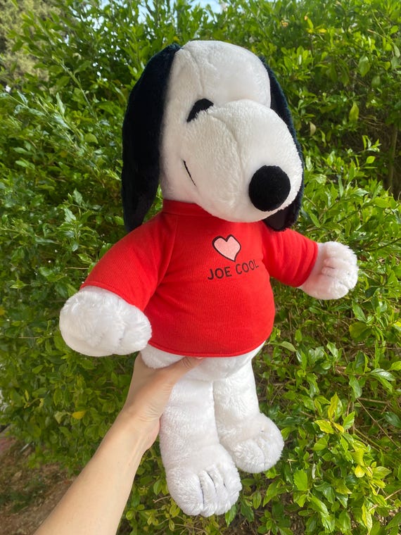 大きなスヌーピーのぬいぐるみ、赤いTシャツ、1971年、ヴィンテージ