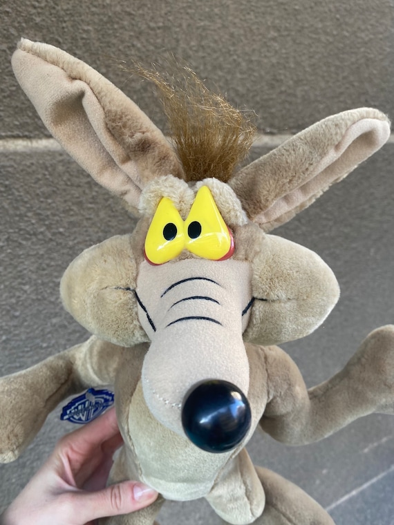 WILE.E.COYOTE ワイリーコヨーテ　ぬいぐるみ　1990 WILE.E.COYOTE ワイリーコヨーテ ぬいぐるみ 1990 - メルカリ