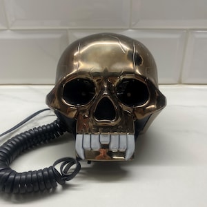 Vintage Skull Telephone 1990s: Novelty Phone With Light-up Eyes - Etsy