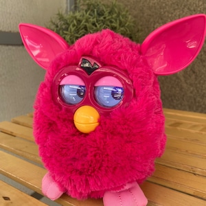ファービー ピンク・黒の斑点 新品です。（最も 割引 Yahoo