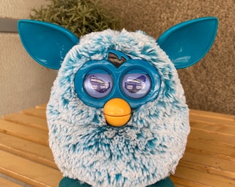 Furby Fake Space Robby 1998 NON-WORKING Rare Collectable