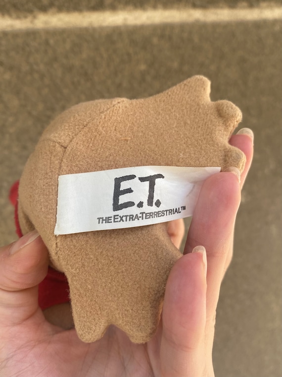 ET Extra Terrestrial Plush Toy: Collectable Alien in Red Hoodie - Etsy