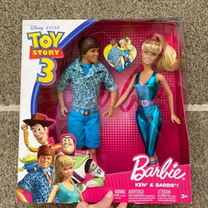 希少なトイ・ストーリー3 ケン＆バービー人形セット - マテル 2009年