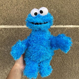 Collectable Cookie Monster Sid muppet plush toy Sesame Street, Jim Henson’s blue monster Sidney soft plushie