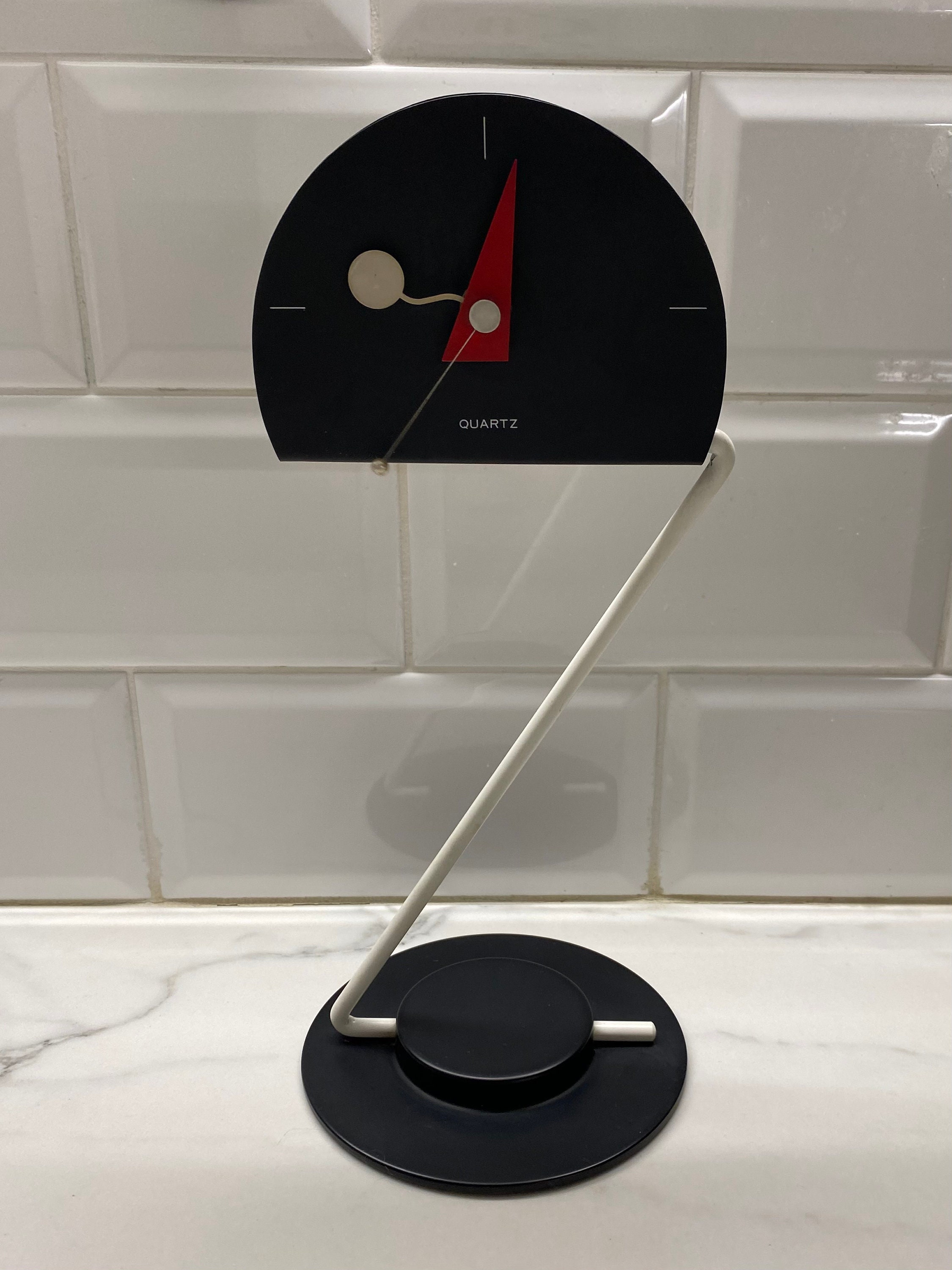 ヴィンテージ ニコライ・カネッティ デスククロック：1980年代 ポスト