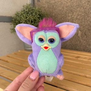 Furby Emoto-Tronic McFurby 2006 mała pluszowa zabawka, fioletowy Furby McDonald’s Happy Meal