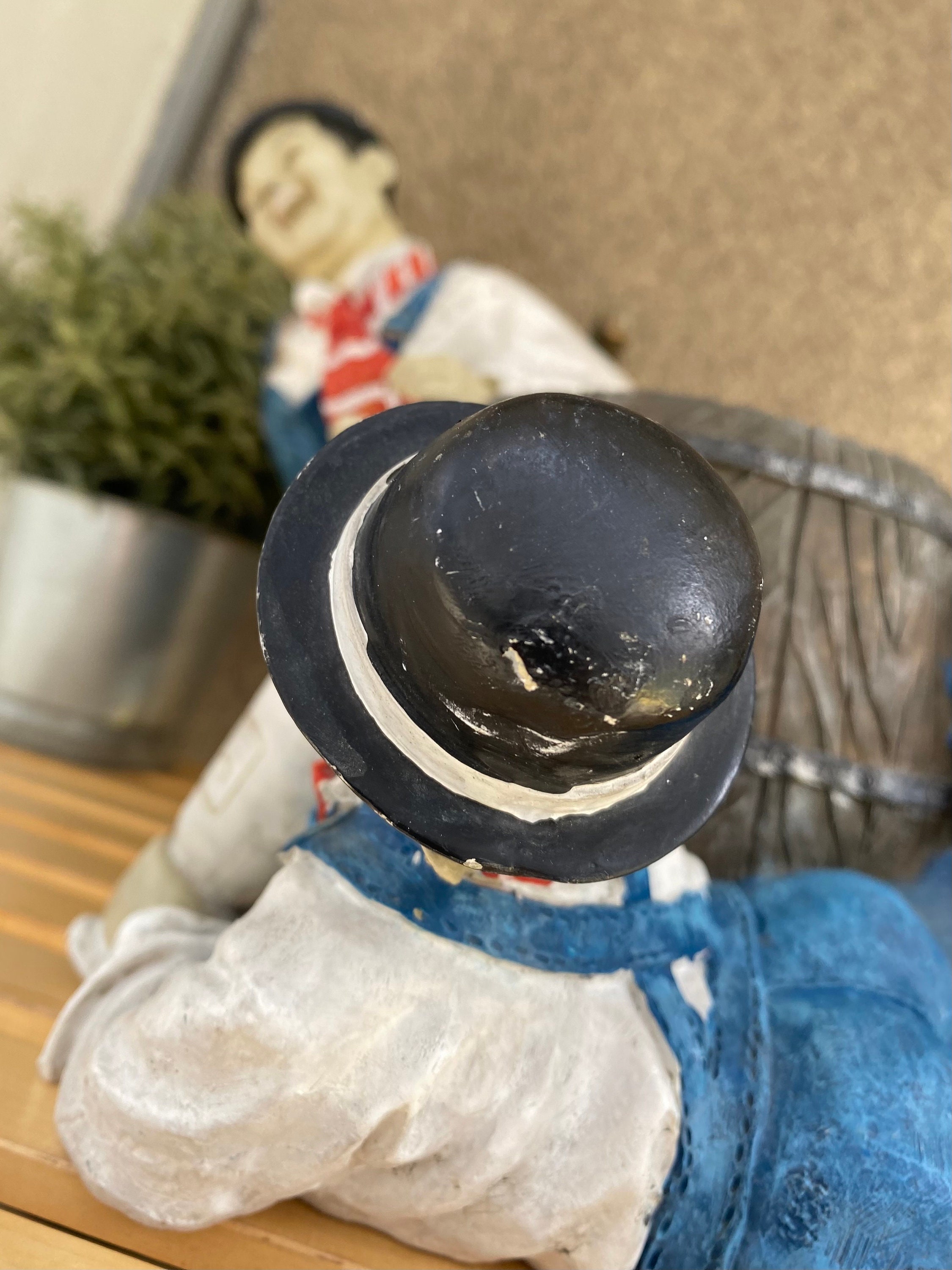 ローレルandハーディ置き物　オブジェ Vintage Laurel and Hardy Resin Figurine: Collectible Shelf