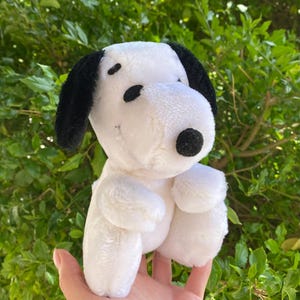 Vintage Snoopy plush toy 1958 1968 made in Korea, cute small Snoopy Peanuts stuffed plushie doll 16cm/6,2in