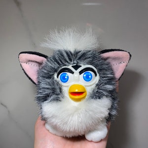 【希少】クービー　ファービー　パチモン　類似 本体美品】クービー ファービー パチモン 類似 - メルカリ