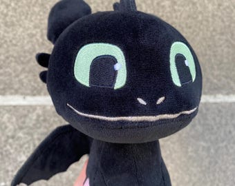 2003年Hosung社製の茶色とオレンジ色の話す猿のぬいぐるみ