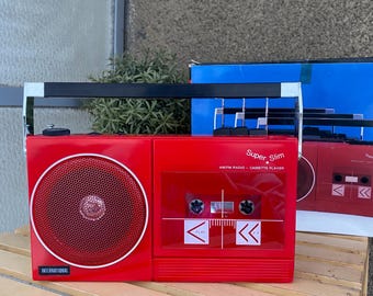 Vintage Red Super Slim AM / FM Radio Kassettenspieler 1980 Hong Kong New