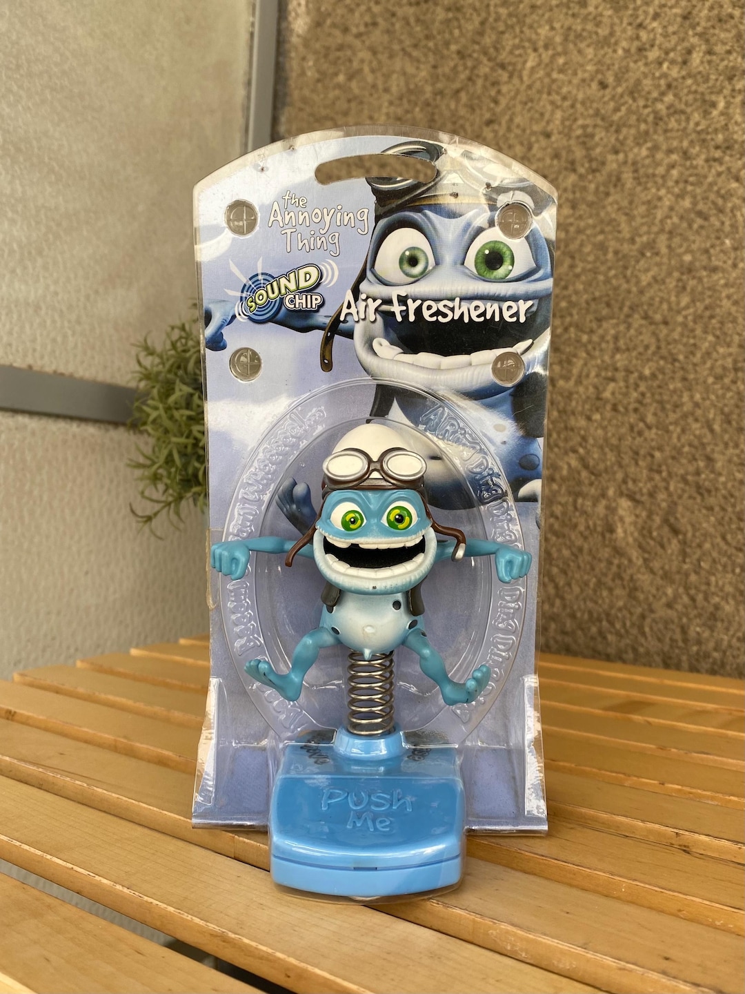 ベース SOUND FROG Berial light blue Rare Crazy Frog Wobbling Figure: the Annoying Thing Air Freshener