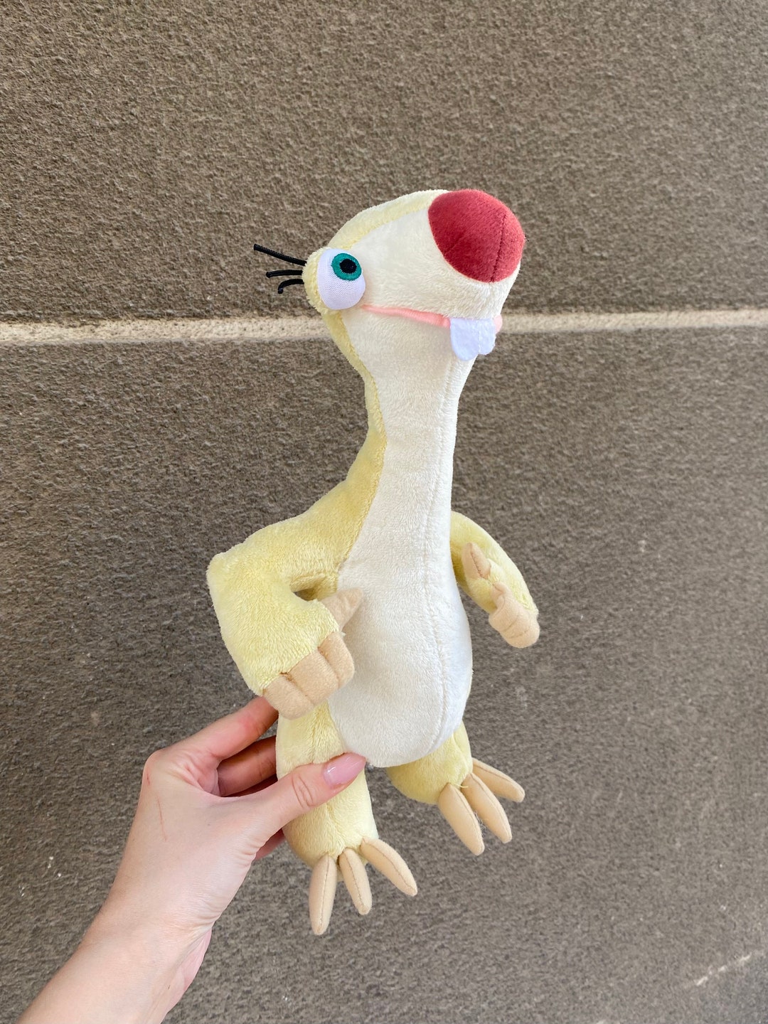 Peluche douce pour poupée peluche mignon paresseux animal interactif jouet  cadeau pour nourrisson