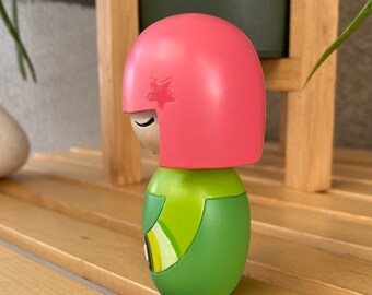 Momiji Message Doll Lucky Pink & Green 2008, Resin Mini Doll for
