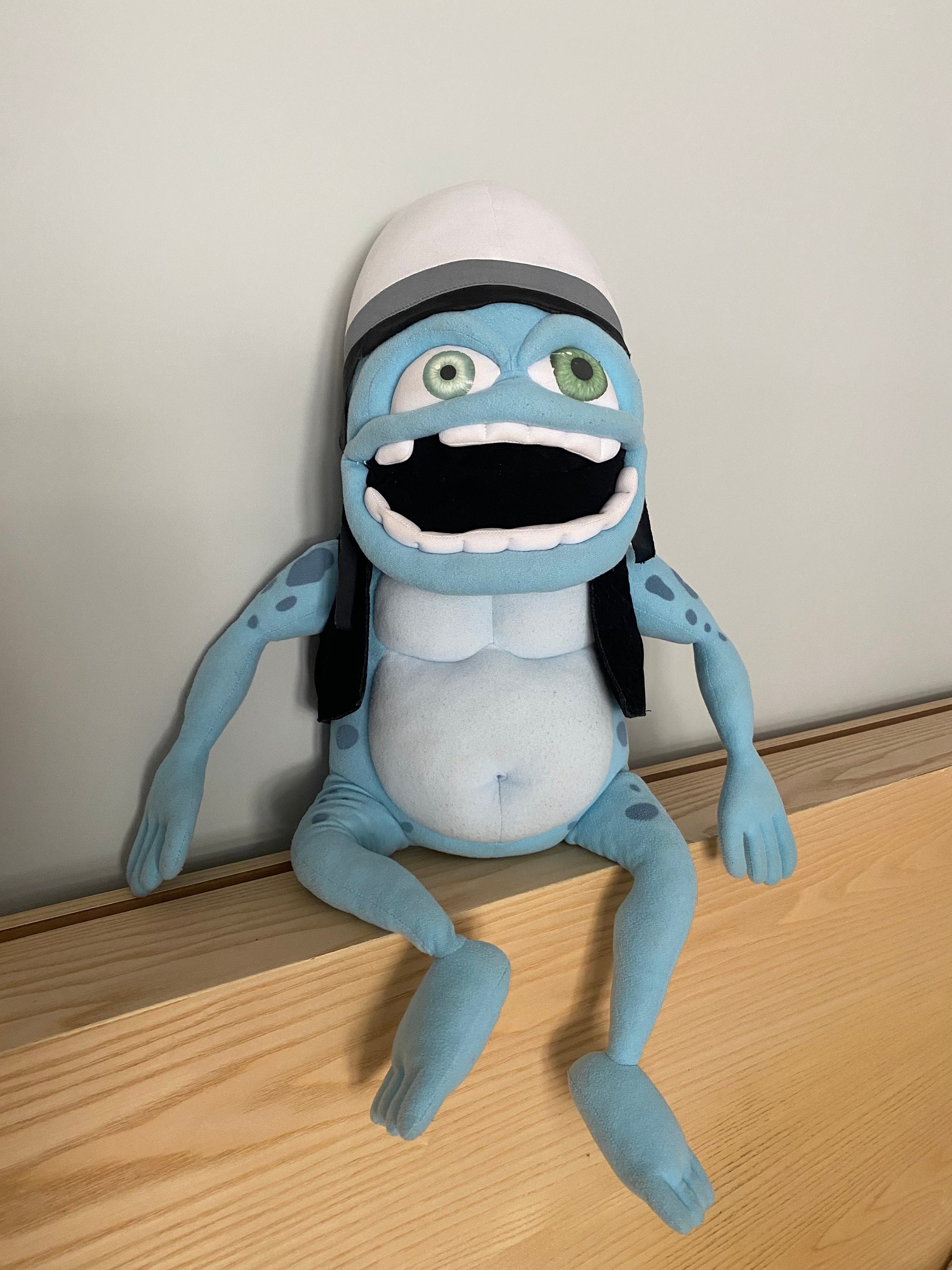 Annoying Thing Crazy Frog plush toy Erik Wernquist 2005 frog
